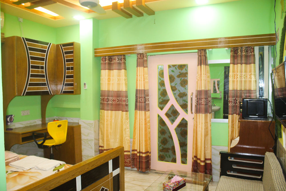Western Residential Hotel In Chandpur Couple Room No-202