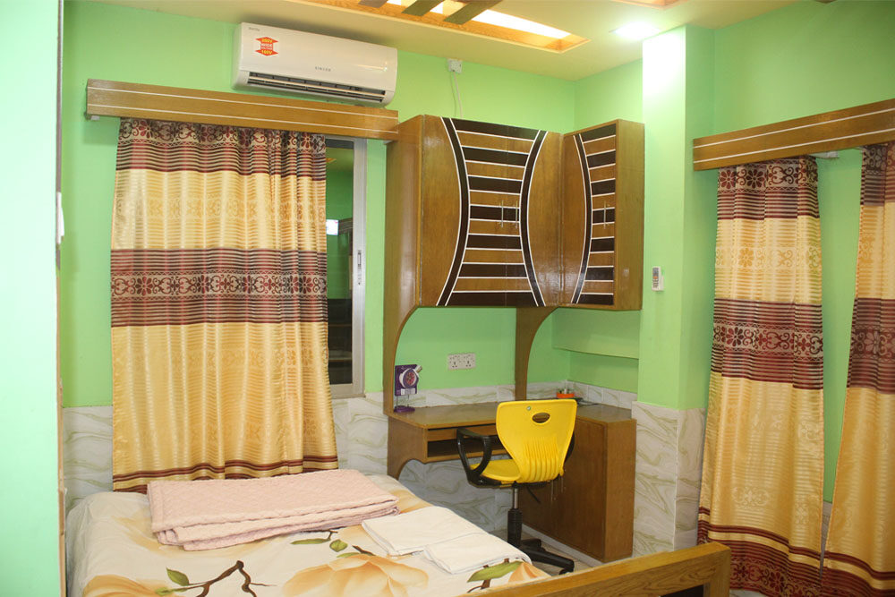 Western Residential Hotel In Chandpur Couple Room No-202